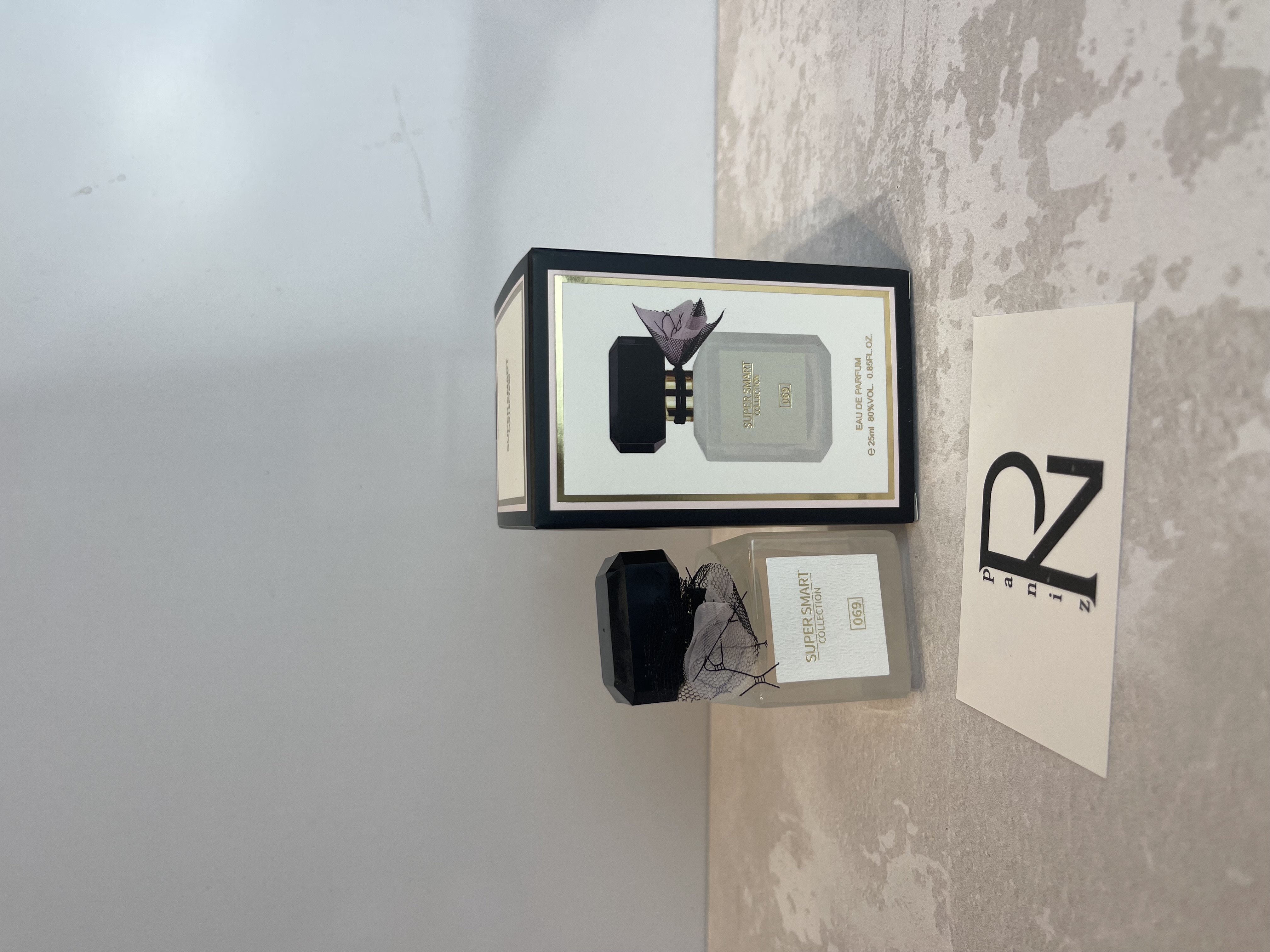 عطر ادکلن ویکتوریا سکرت تیس کرم کلود